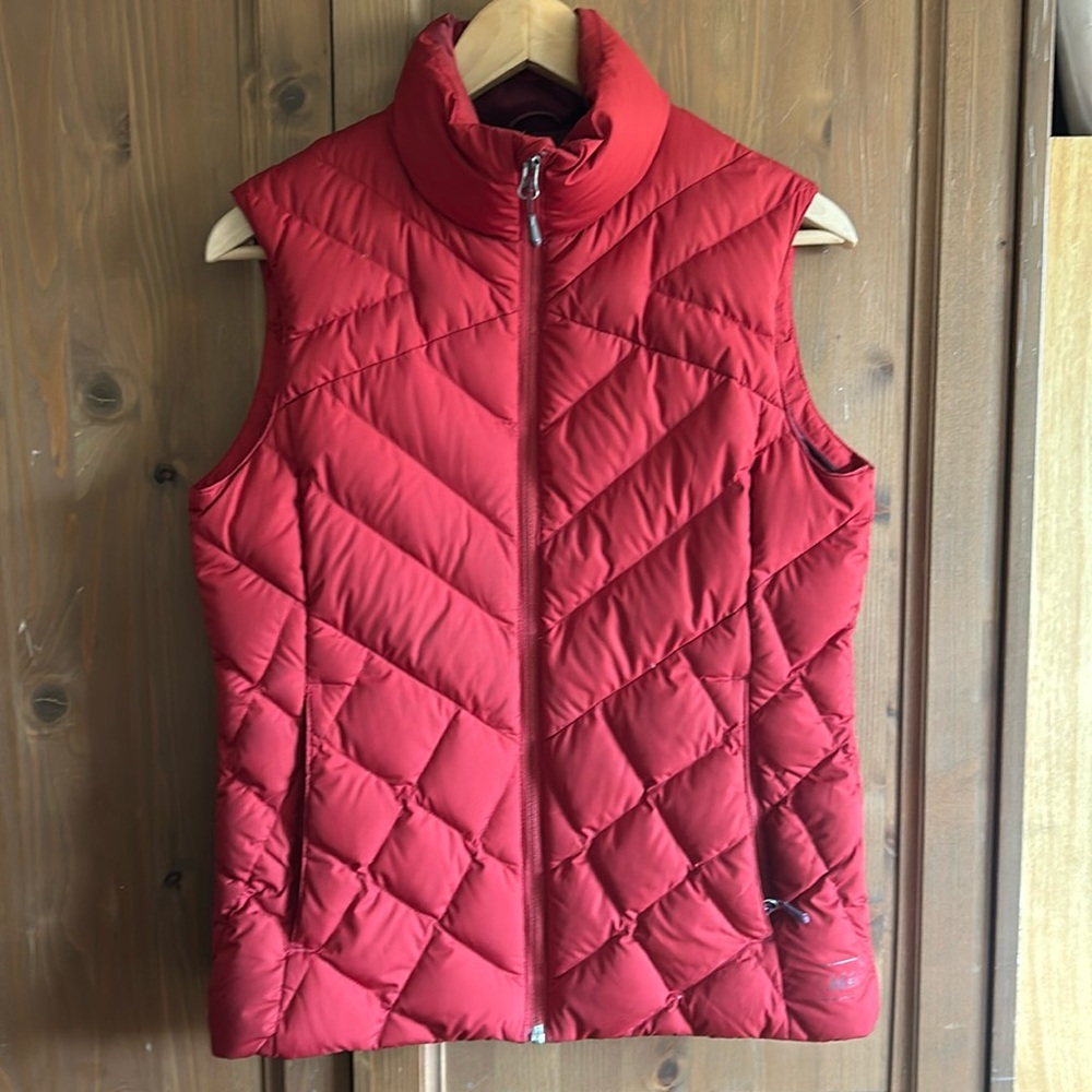 Women’s REI Co-op Therum Down Vest -  Puffy Red Vest, size: Smalll